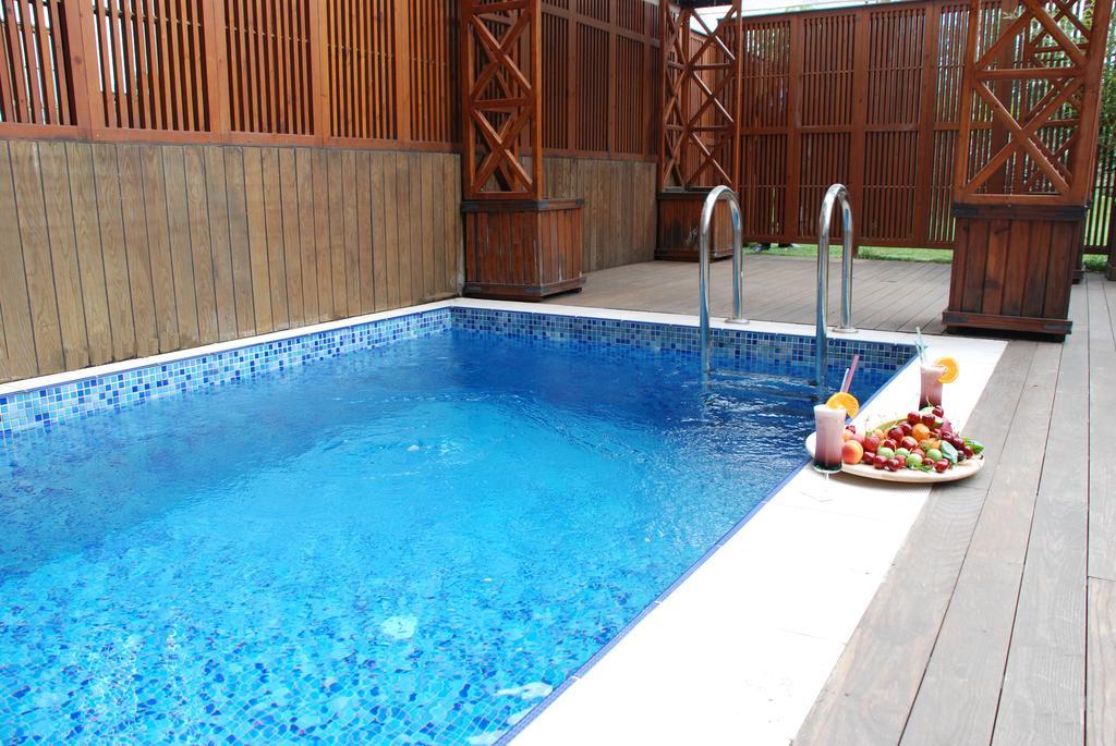 Suite con Piscina, Sauna e Giardino